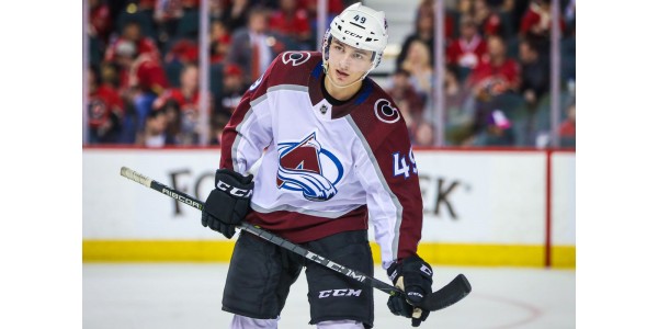 Girard underskriver en syv-årig kontrakt med Avalanche
